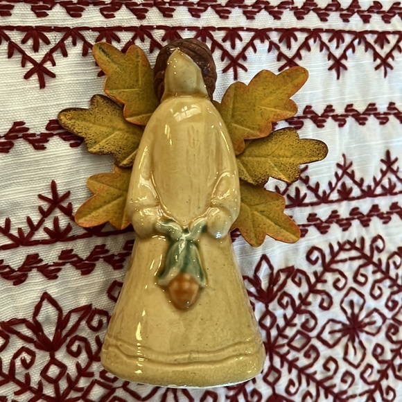 3 Fall Angels - Picture 6 of 14